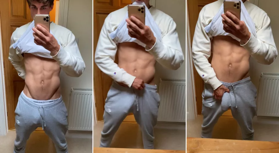 Bulging in my grey sweatpants by markus-3am