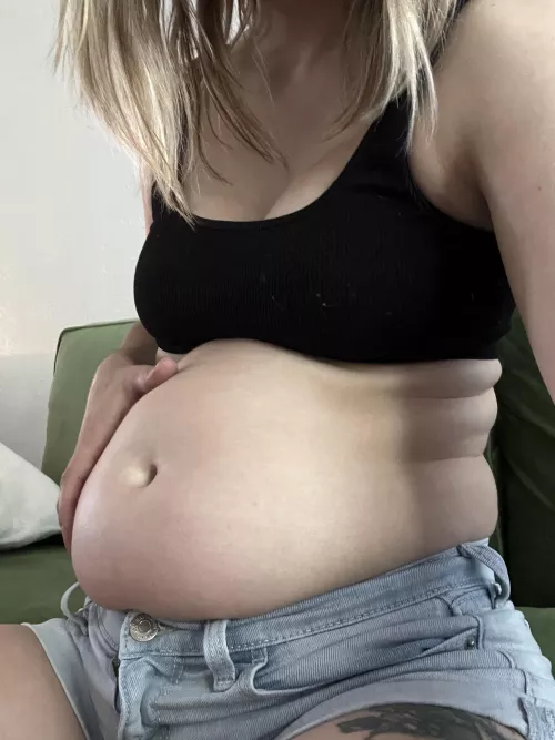 Bulging out by Danibellybabe