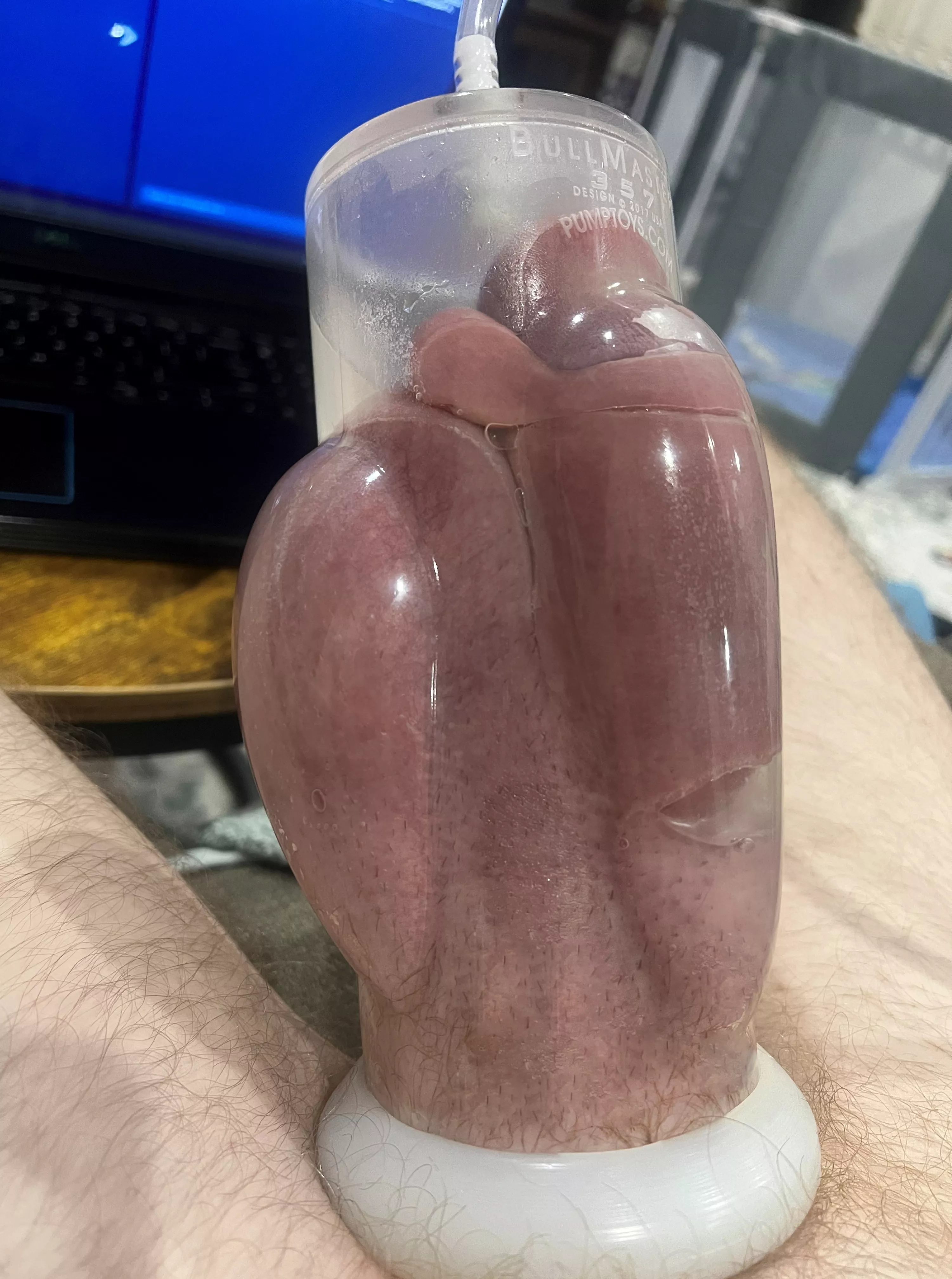 Bullmaster Blue Screen posted by JayHexxx