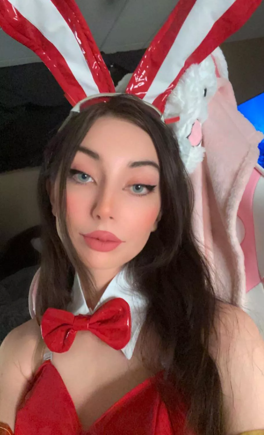 bunny girl makeup :) posted by succubusmar