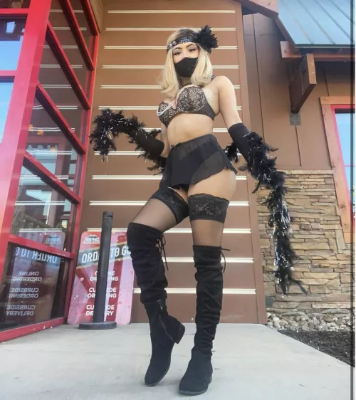 Burlesque by singularinterest