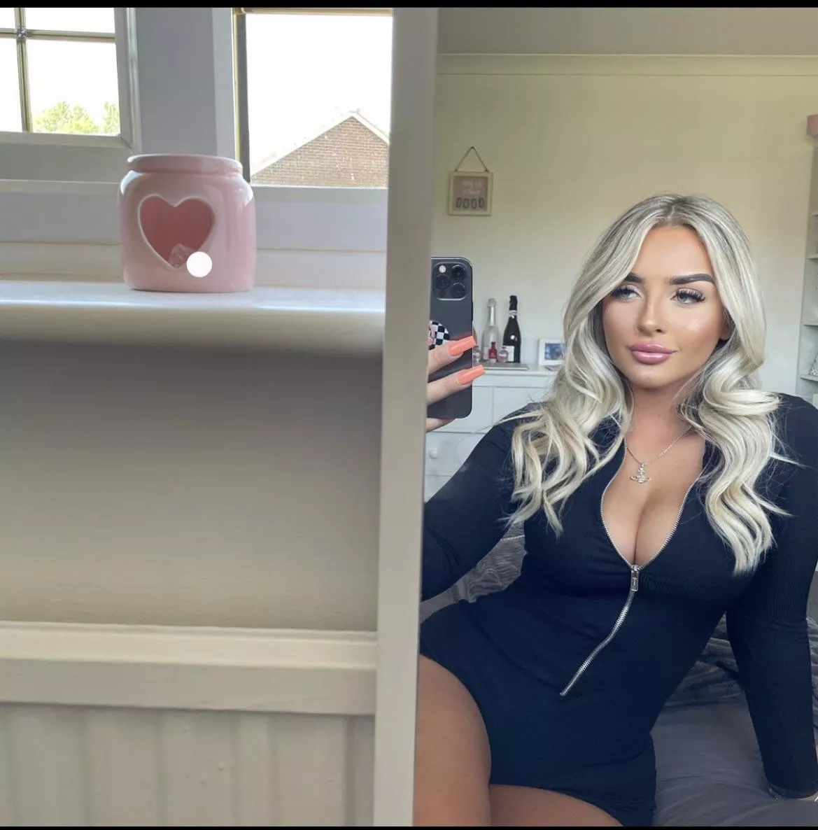 Bursting tits posted by utv2000