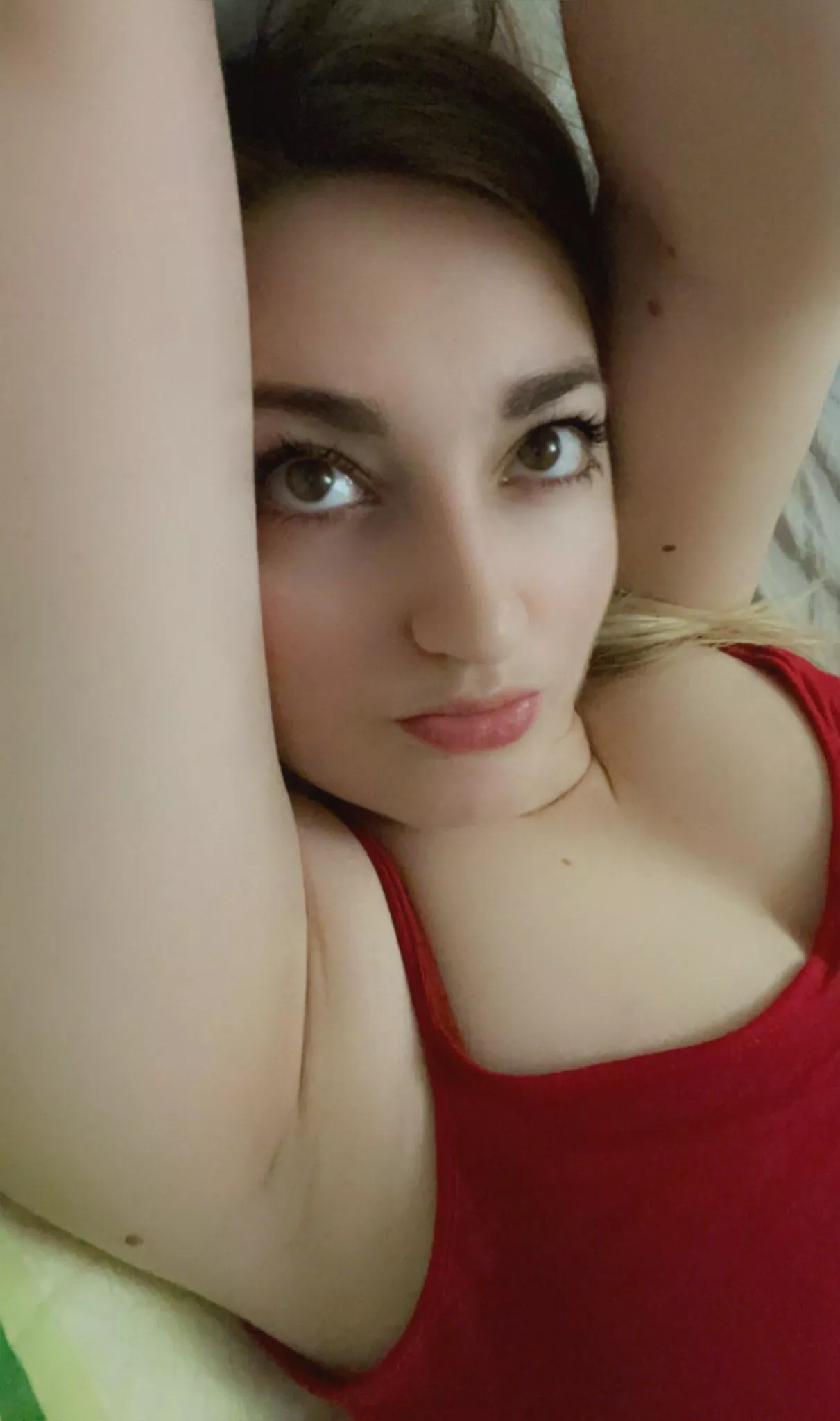 Bury your face in to my flowery armpits, they are absolutely beautiful posted by missbelleq