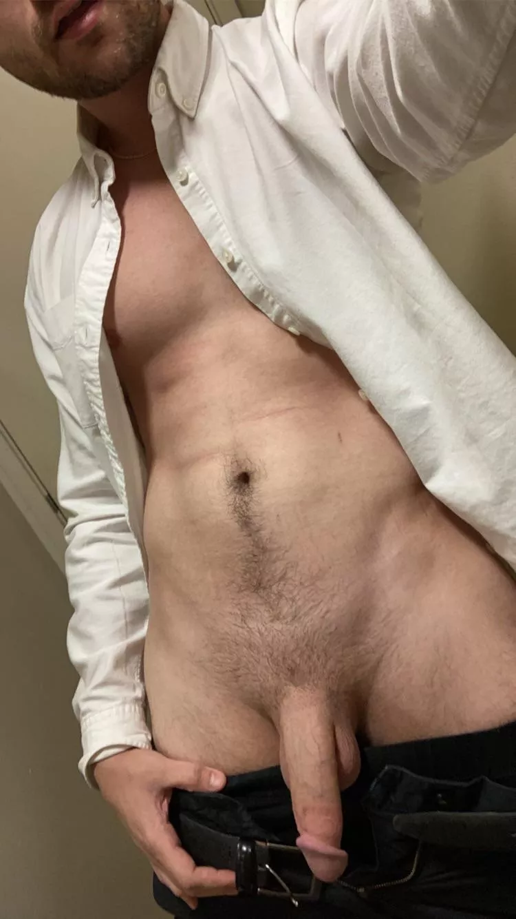 Business Casual posted by Azoreanese