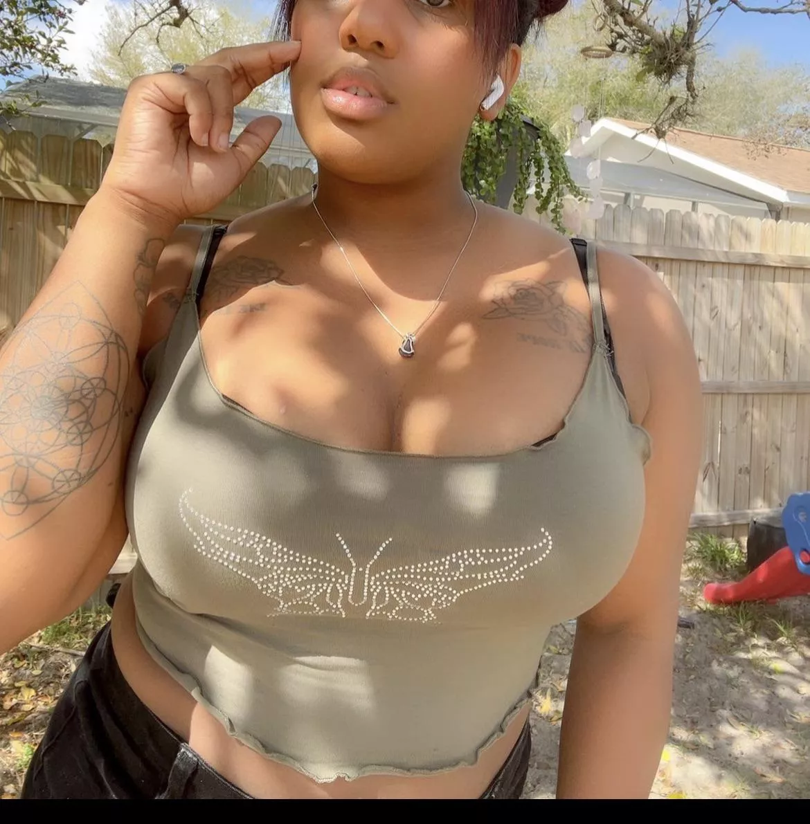 Bussin 💦 posted by Vegavendetta