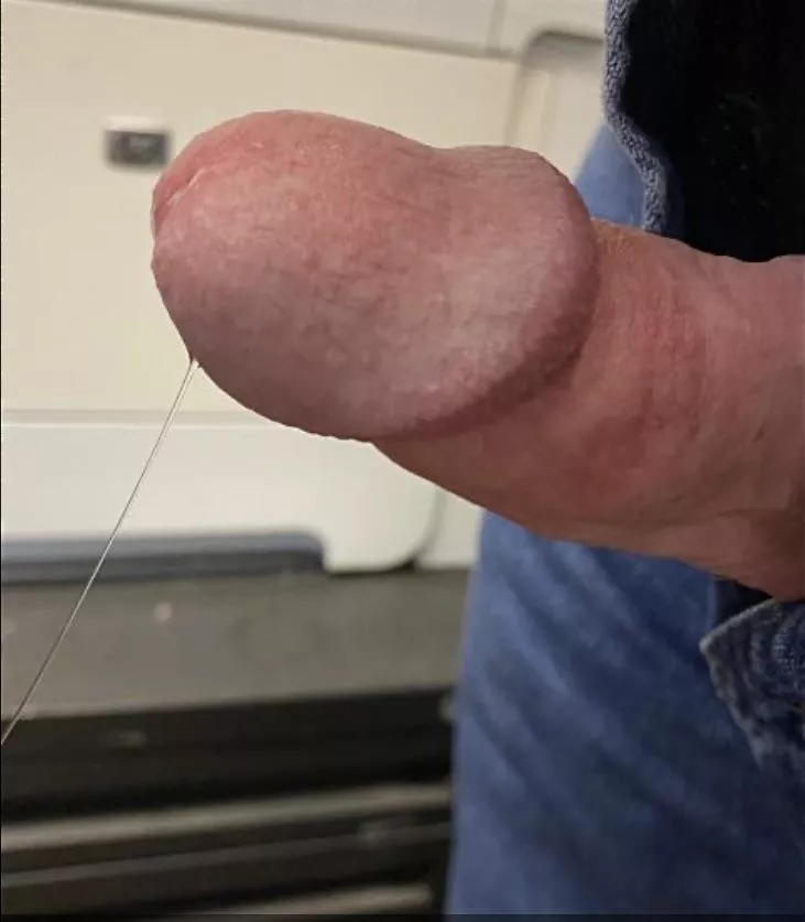 Busting out of my jeans! posted by curtseezyounekkid