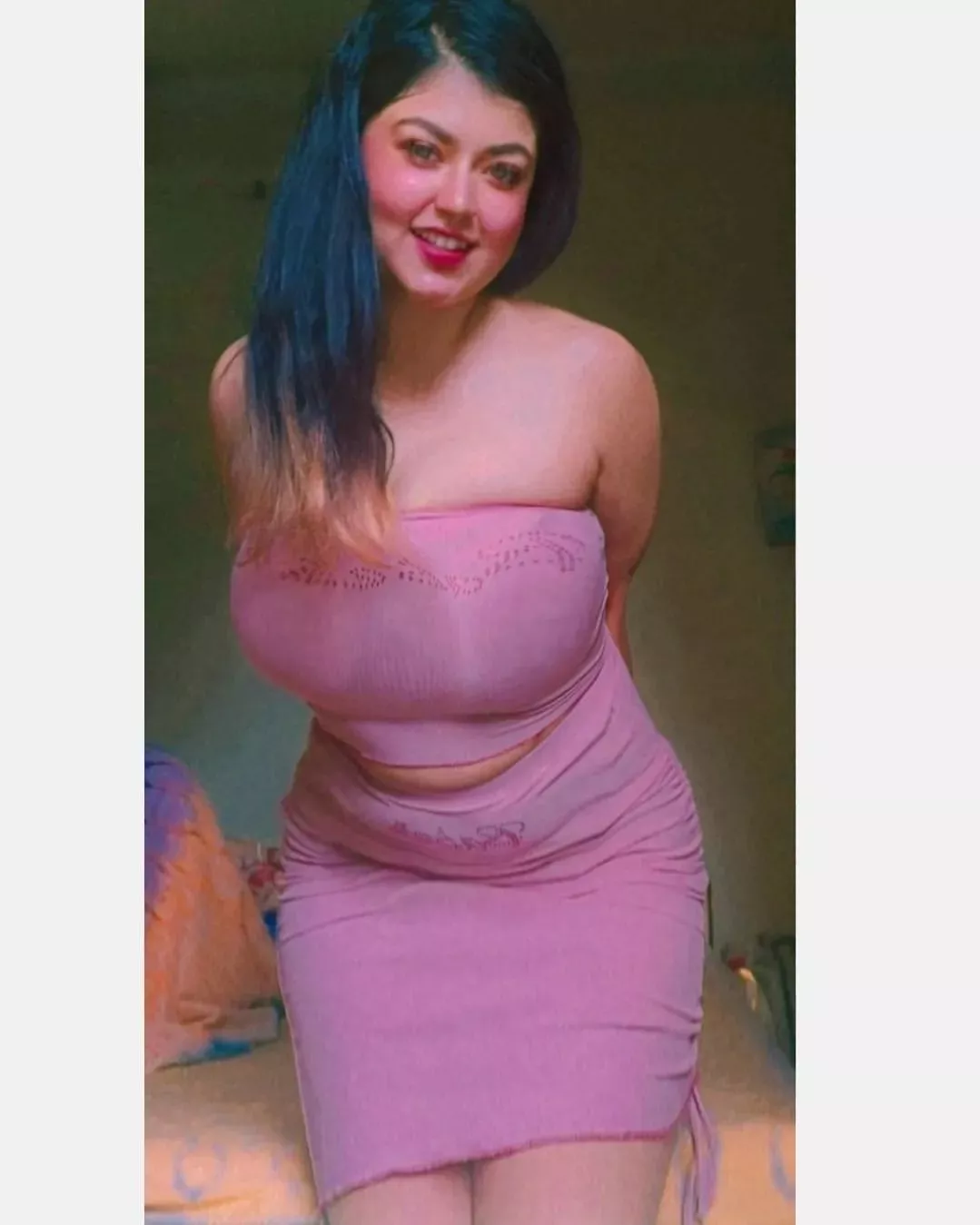 Busty and thick posted by chriss_66
