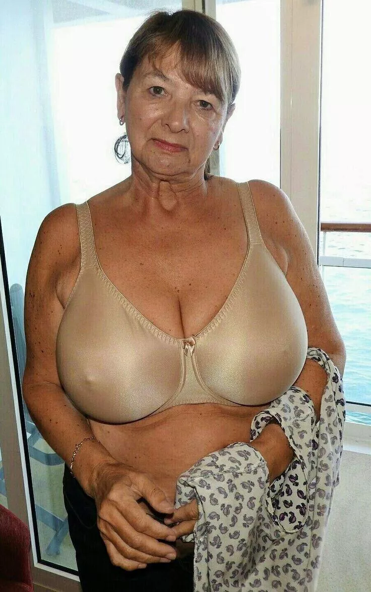 Busty posted by Bbc_confessions