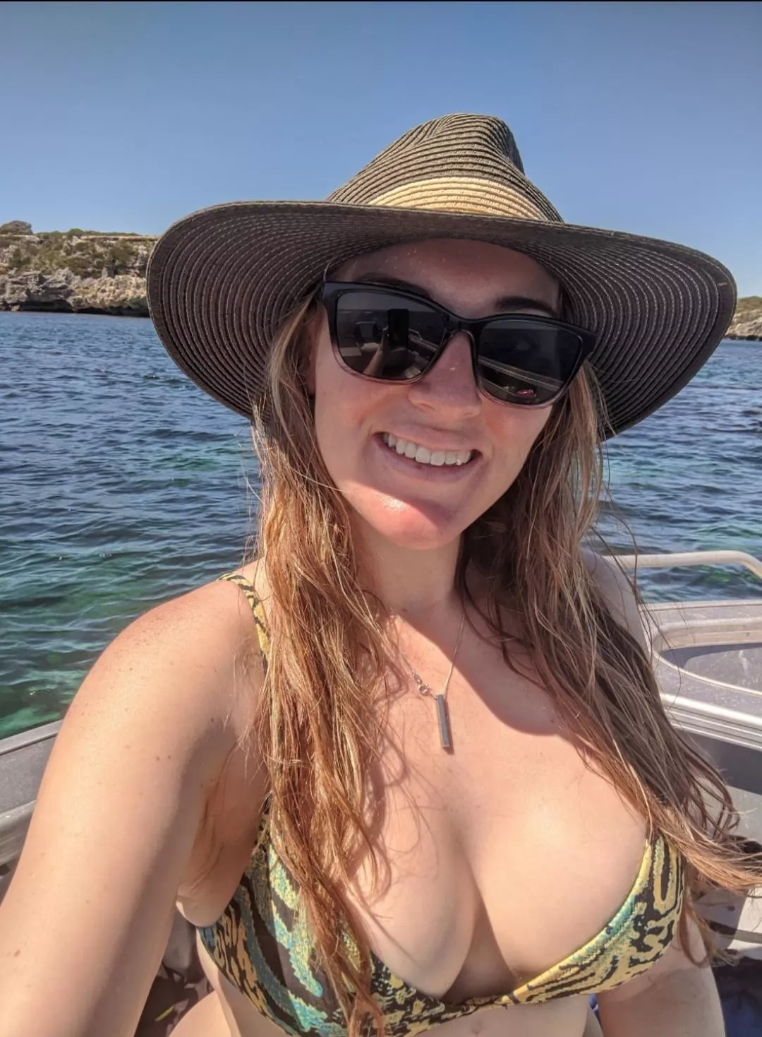 Busty Redhead🍒 posted by yvonnedownunder