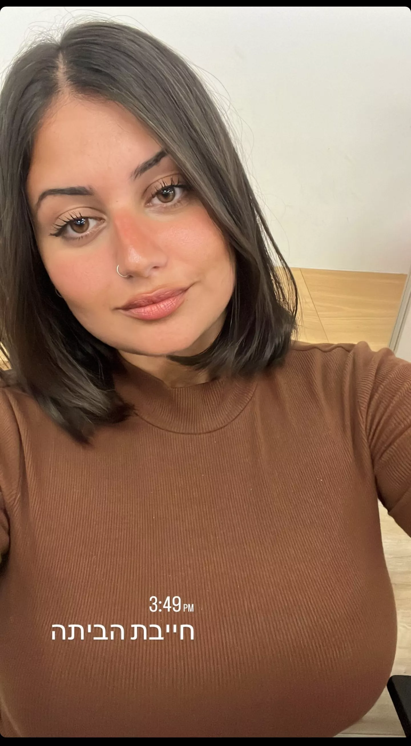 Busty posted by cartiiiiiiiiiii