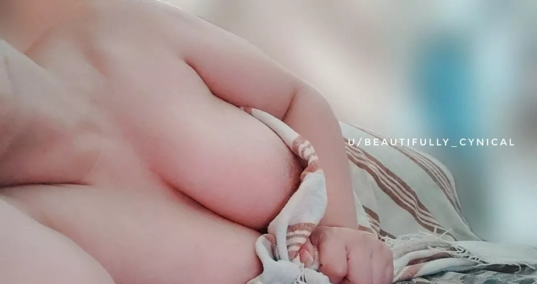 🎶 But time is o(f)ten on my side and I give it to you tonight. And we sleep all, sleep all day...🎶 posted by Beautifully_Cynical