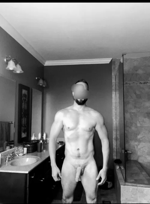 B&W photo to add some class by LukeB-7