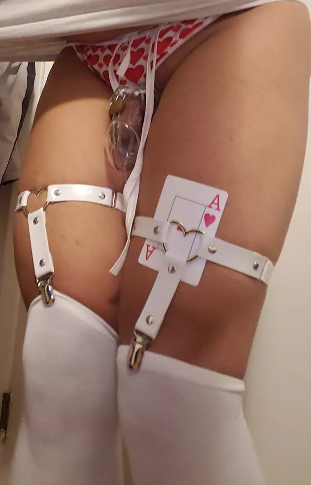 BWC loving asian sissy boi's clitty posted by LeashyBoy