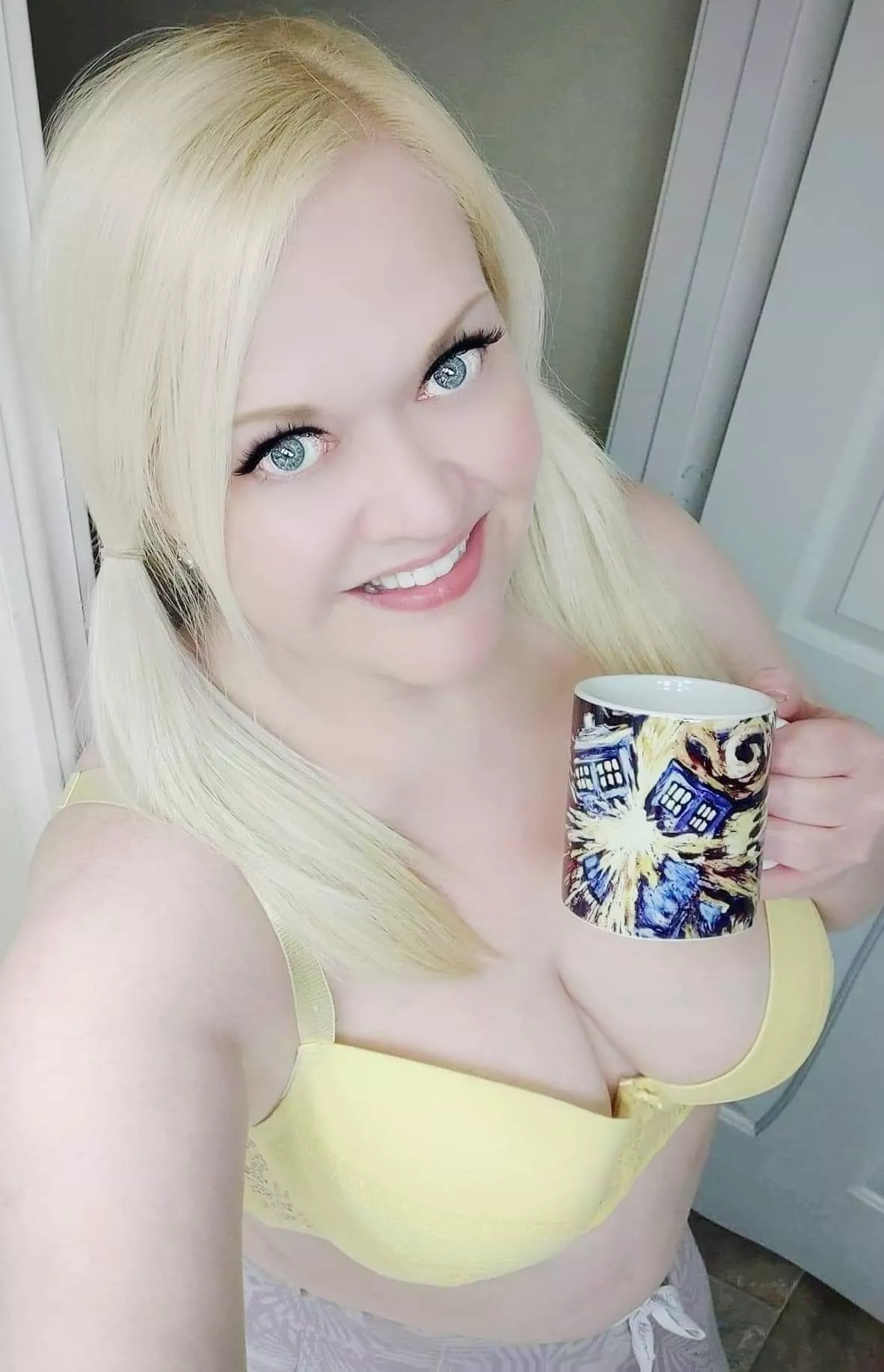 Caffeinated or Exterminated... the choice is yours!! posted by GreenRobot333