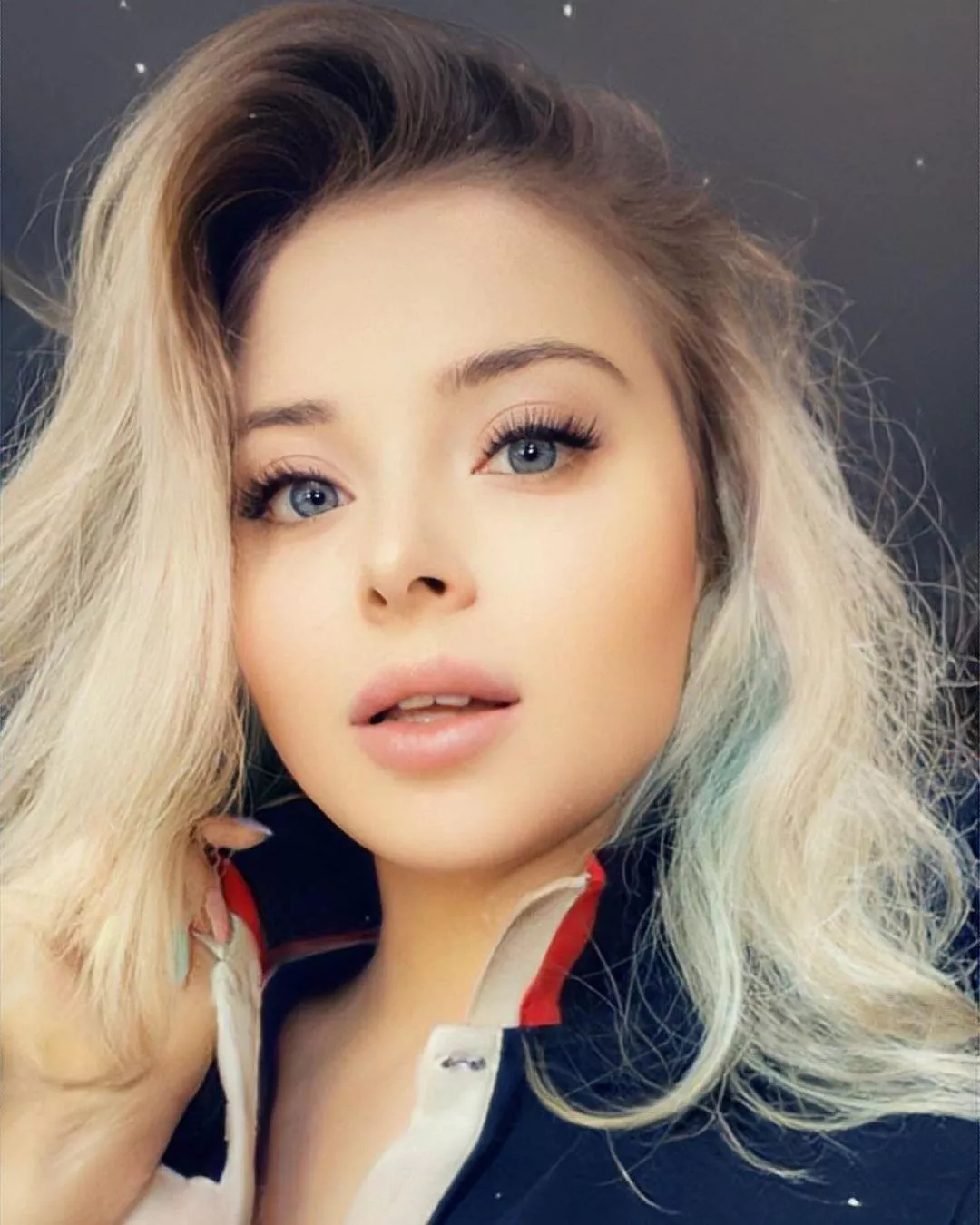 Cait (@kittycaitlin_official) [Instagram] posted by Maxwell-95