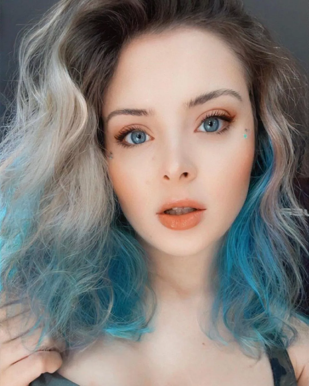 Cait (@kittycaitlin_official) [Instagram] posted by Maxwell-95