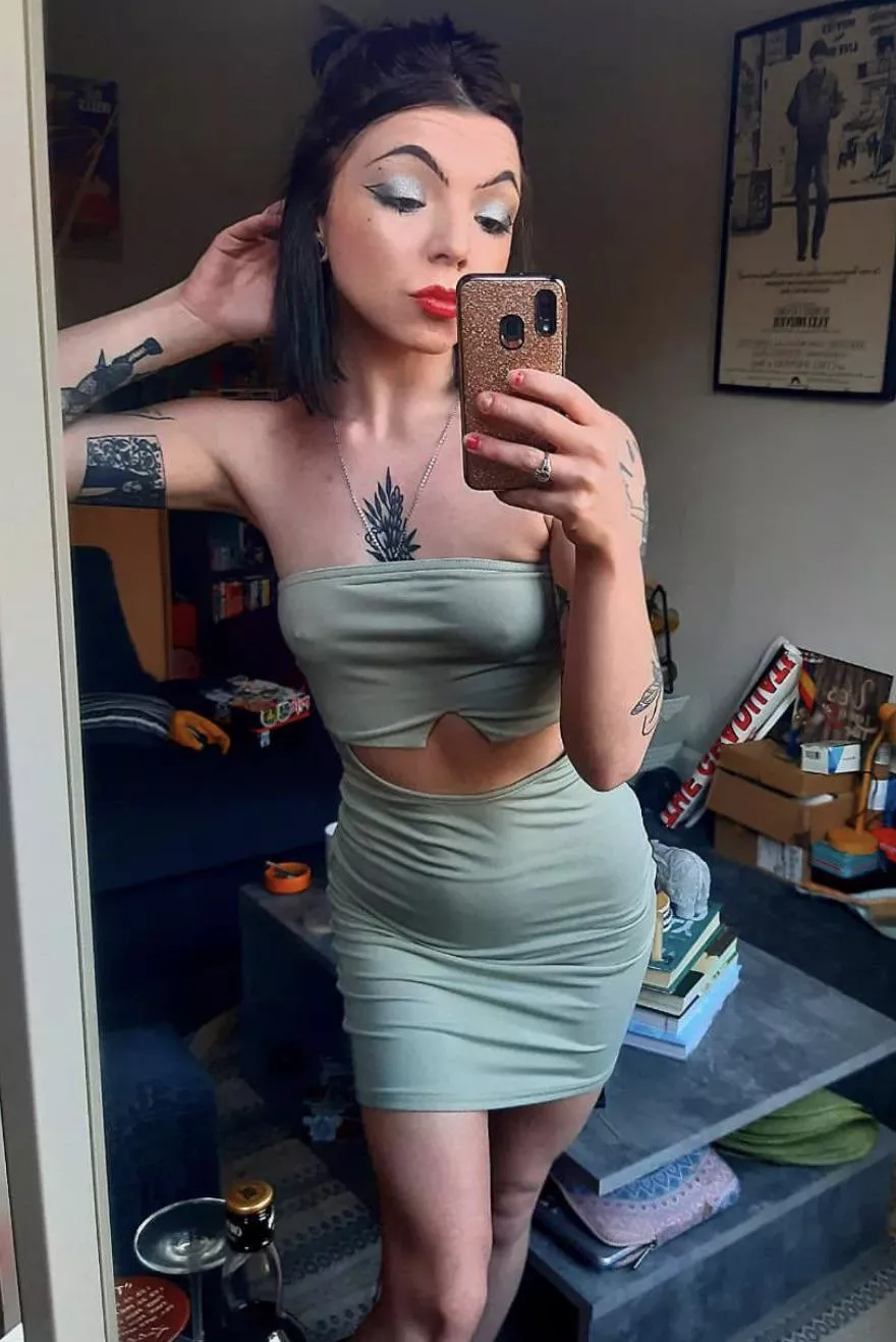 Caitie 🥵🥵🥵 posted by SlowAmphibian6001