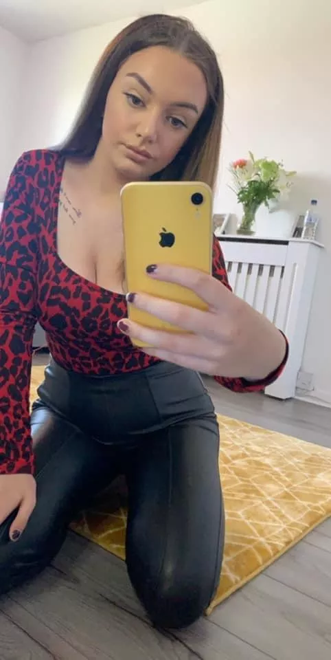 Caitlin 🥵🥵🥵 posted by SlowAmphibian6001