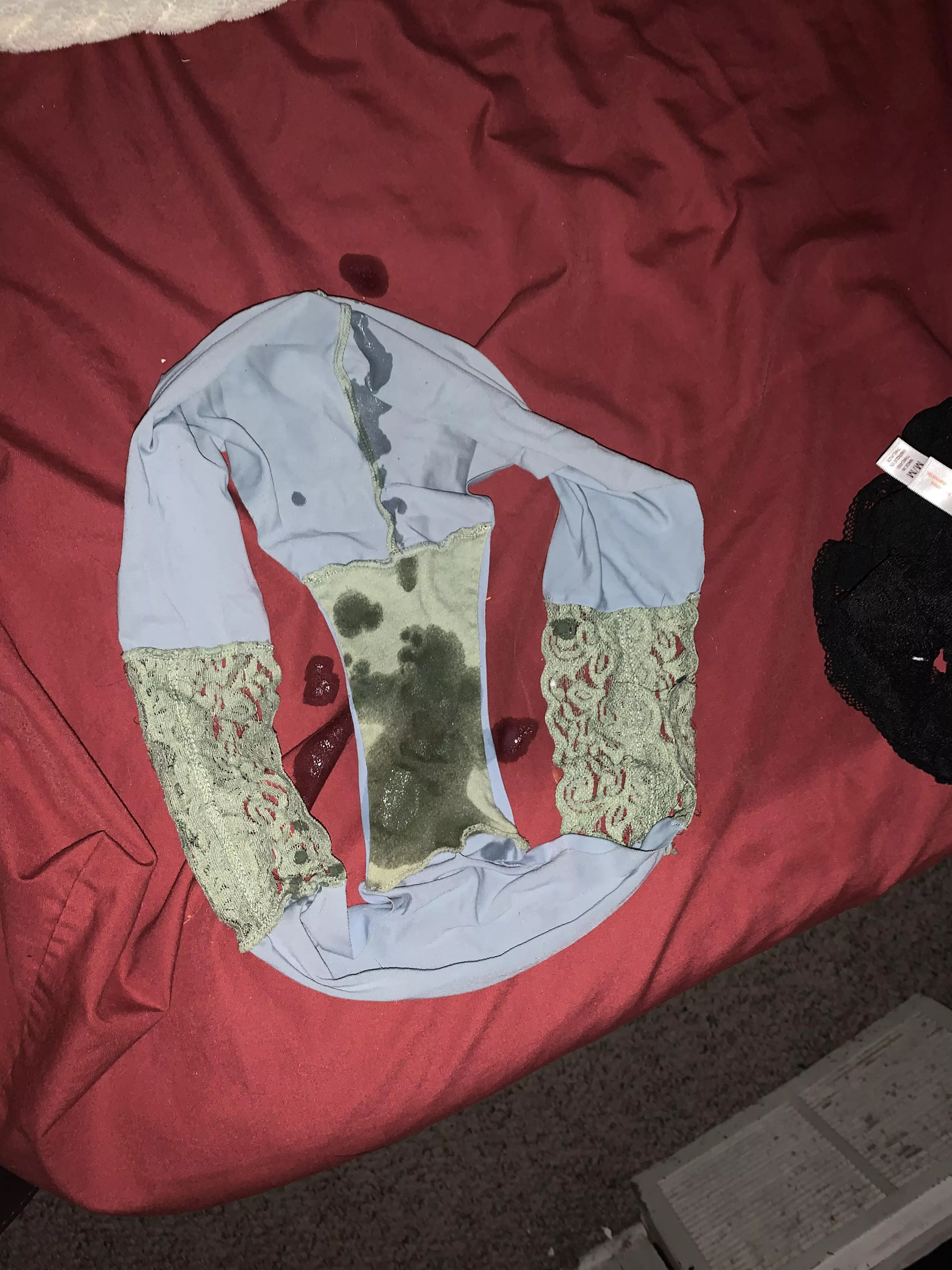 Came in stepmoms panties, gonna put them back later tonight posted by PantyLover707