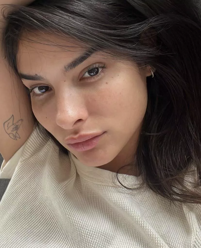 Cami Romero posted by bobbyUP-MKII