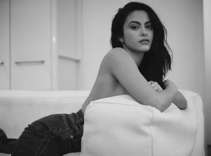 Camila Mendes by chuboi991