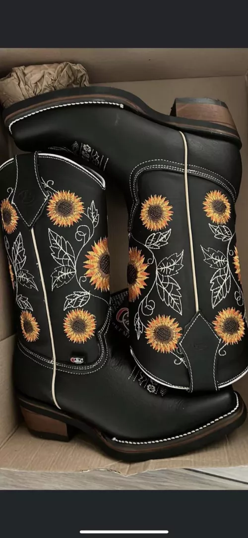 Can anyone help recognize these by kingmidget_91