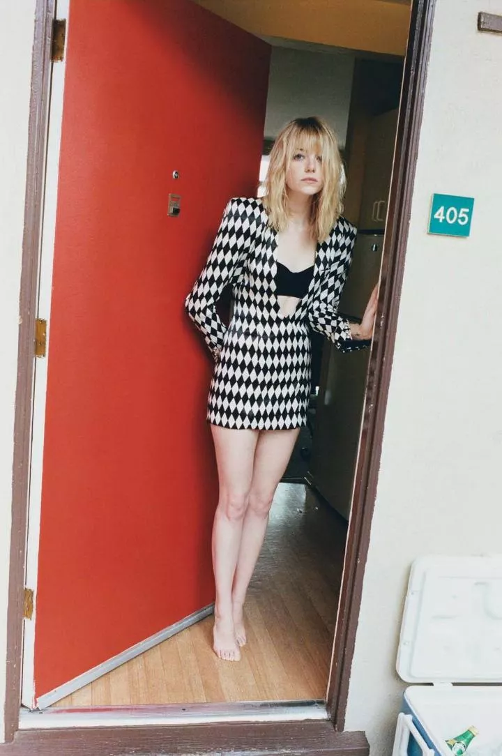 Can anyone RP as Emma Stone or Elizabeth Olsen for me? posted by booblover315