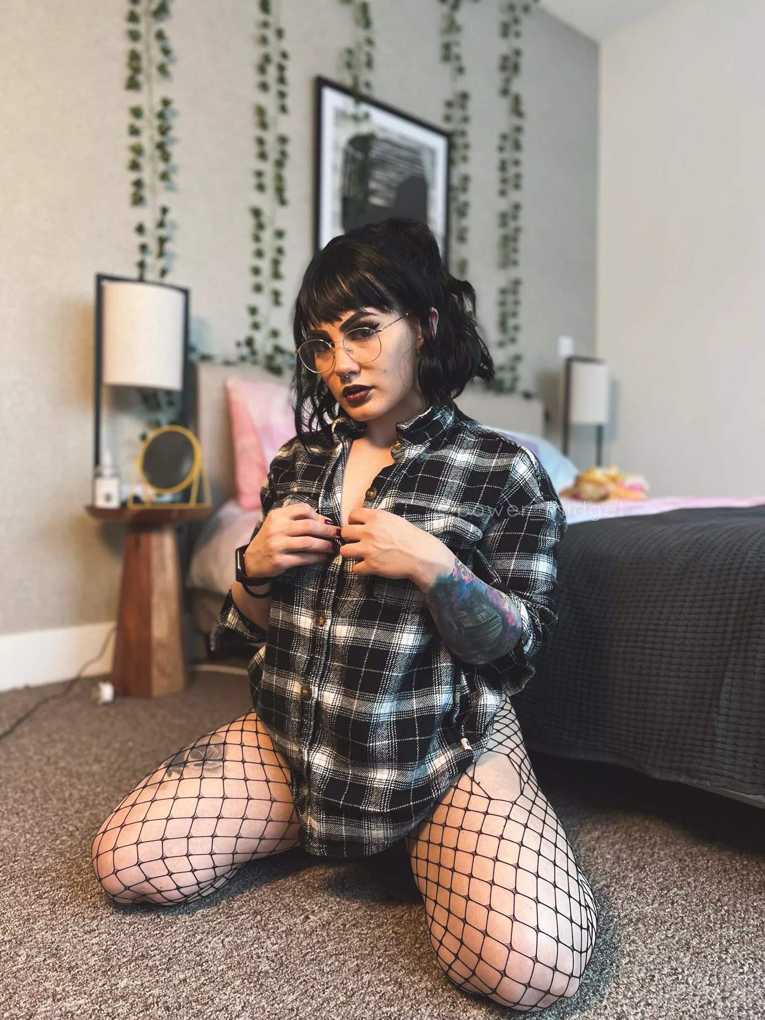 Can I be on your to-do list? 🥺🖤 posted by power_midget