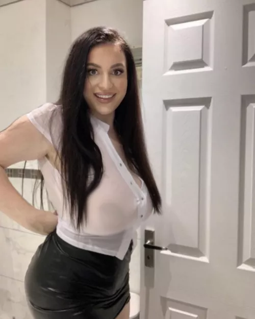 Can I be your busty natural naughty secretary ? by BustyJasmineXx