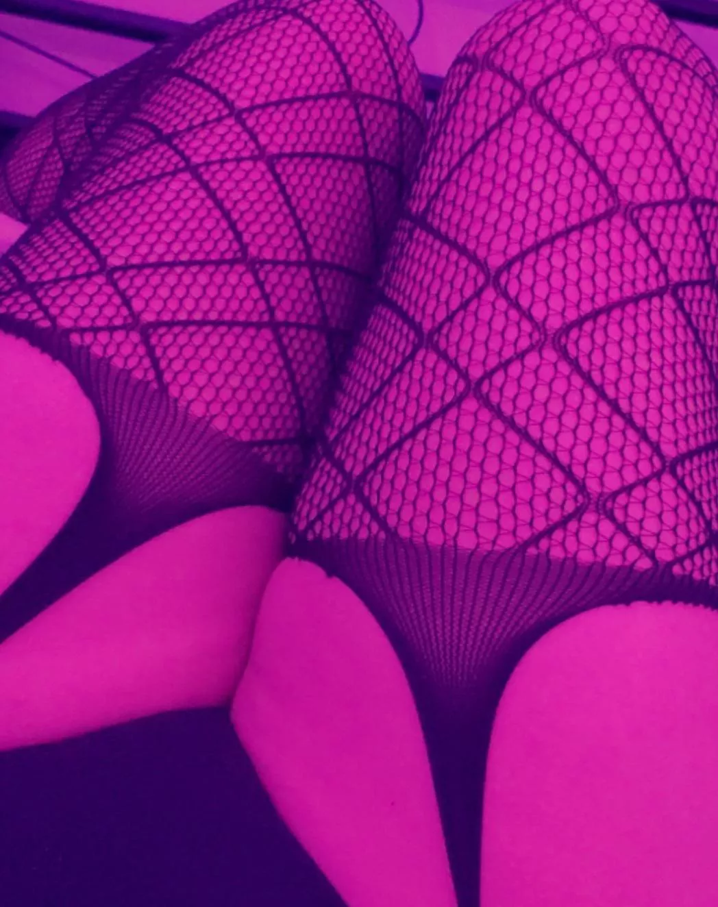 Can i be your cum slut daddy 😘 posted by thigh_girlll