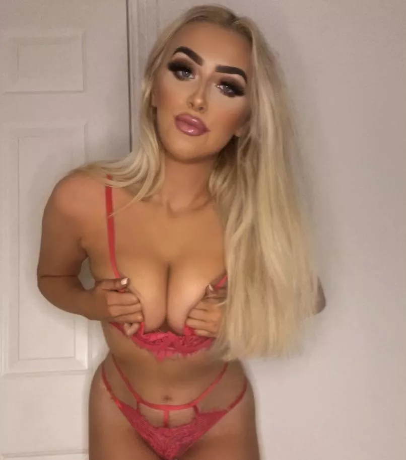 can i be your dessert today ? posted by slvttybbygirl