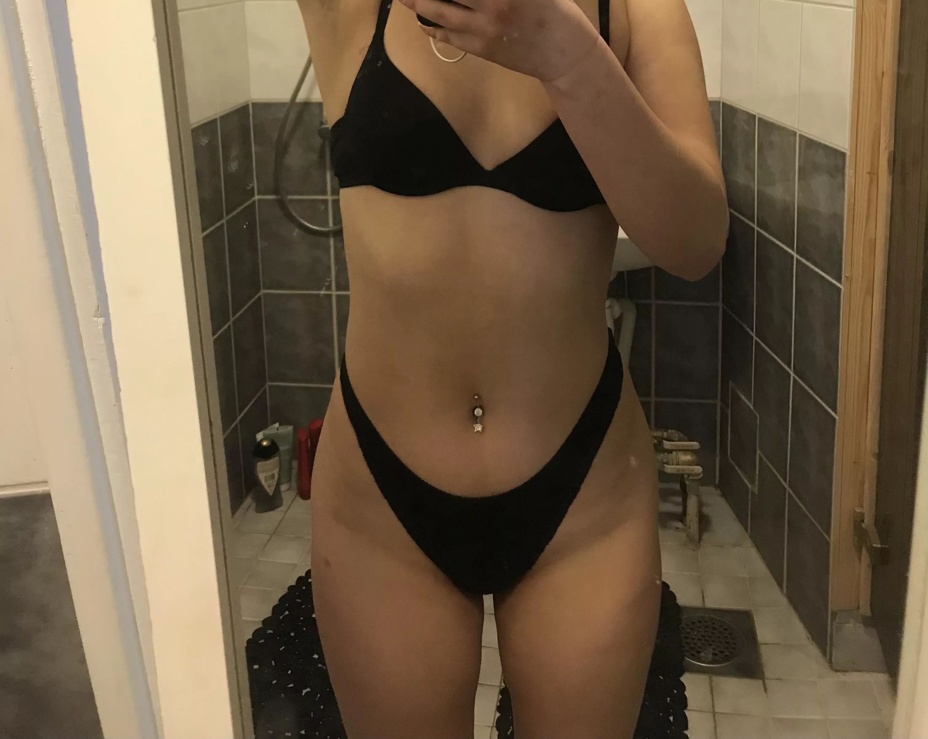 Can i be your little fucktoy?😝 posted by MotherCommunity273