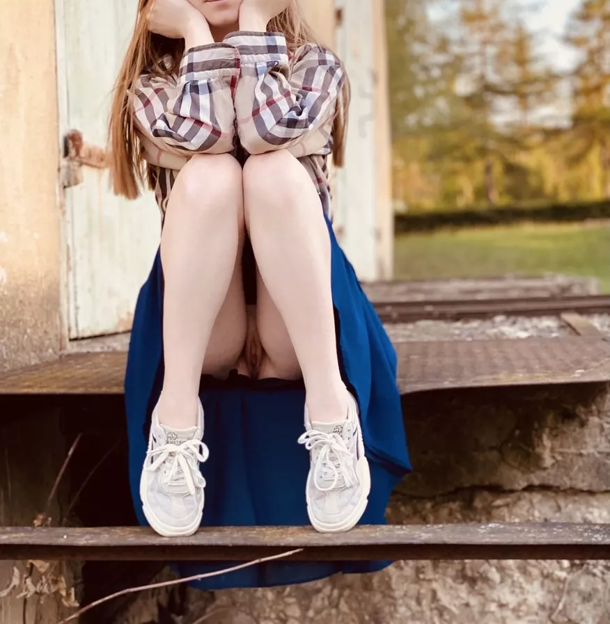 Can I be your little public sex slut?🥺 posted by pantylessmiss