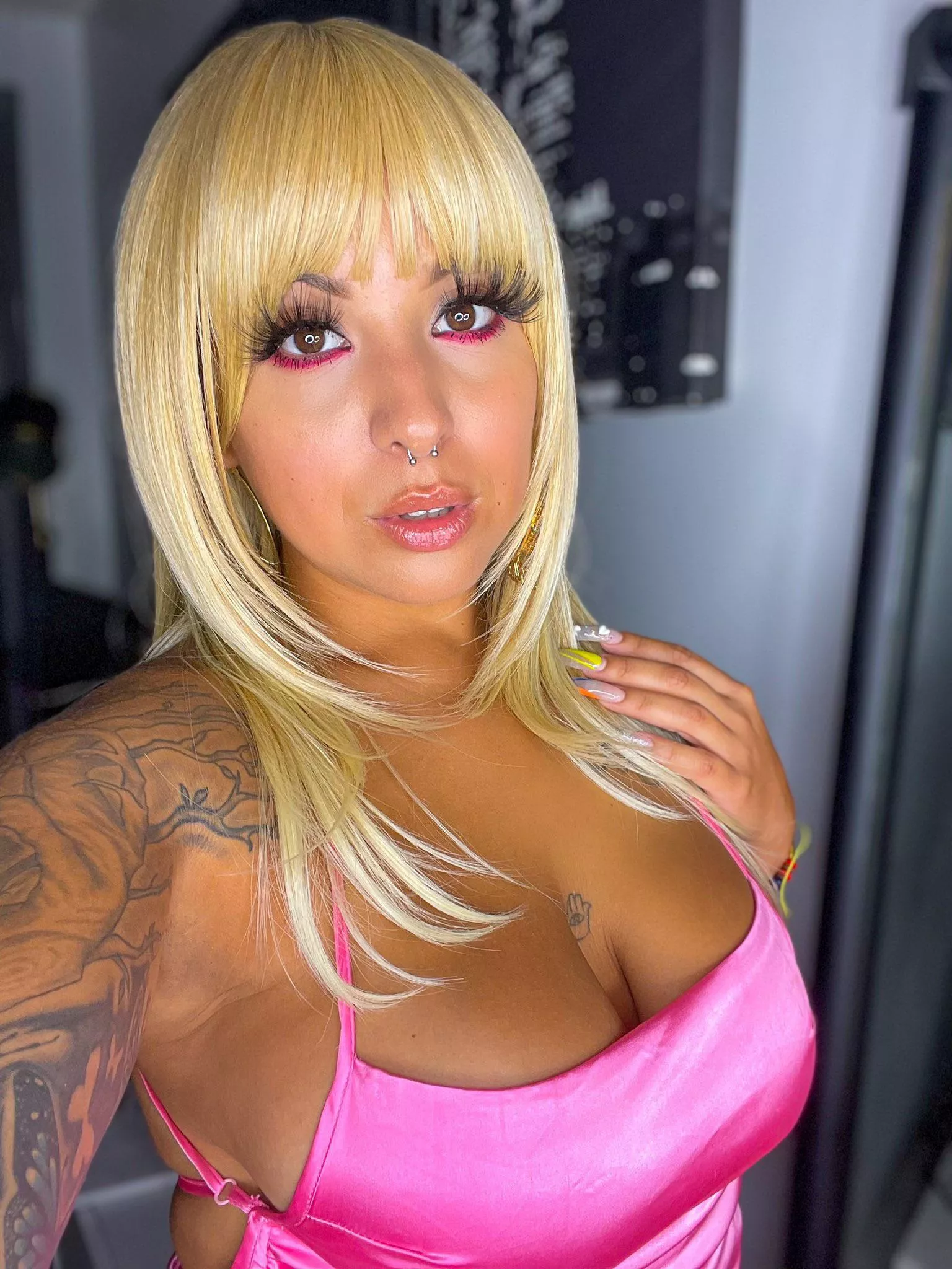 Can I be your mistress? posted by SpanishxBarbiie