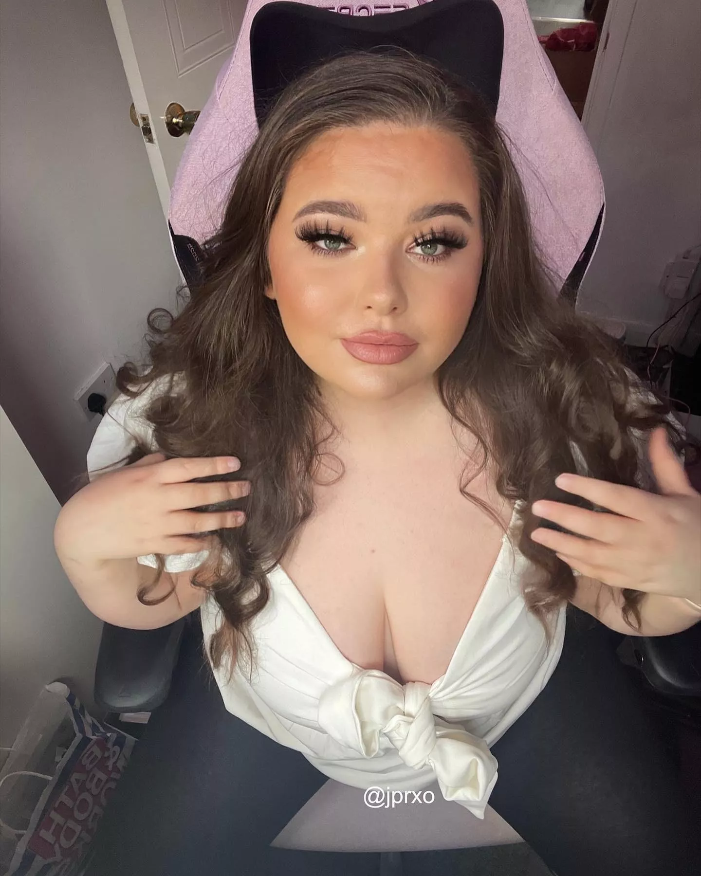 Can I be your submissive slut? posted by j_prxo