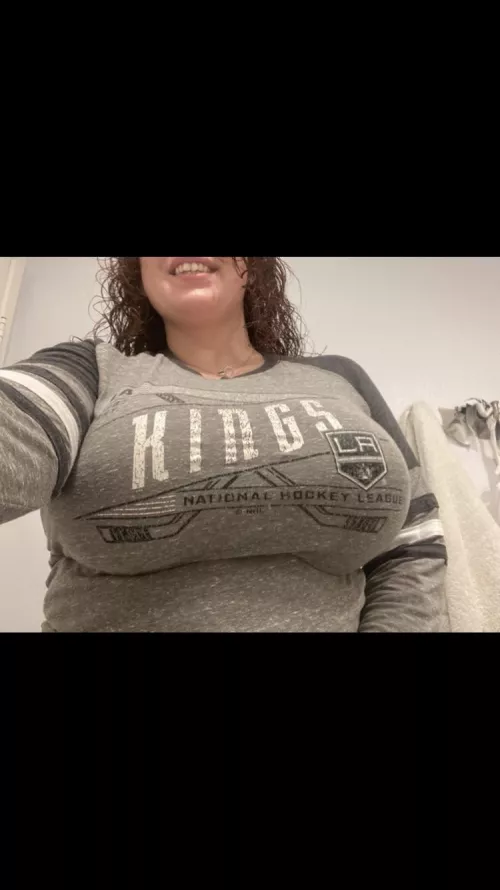 Can I convince you to support my [f]avorite team? by curlycutie23