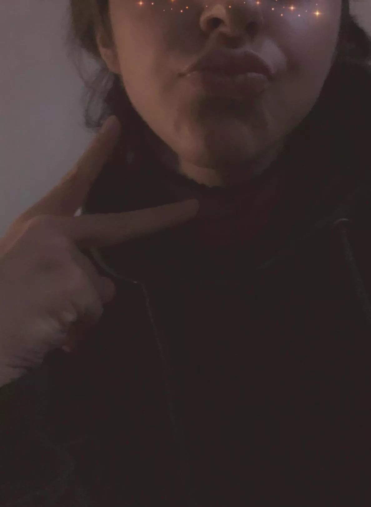 Can I have a kiss? 👉🏻👈🏻 posted by evaleatz