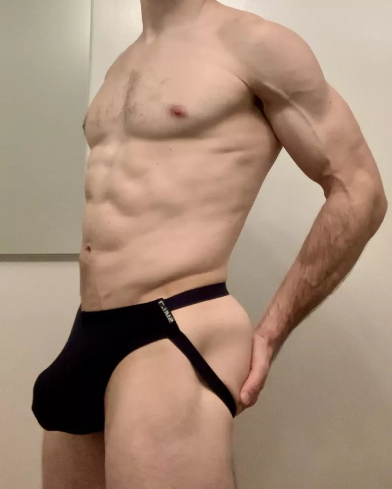 Can I interest you in a handful of peaches? posted by Alt0703