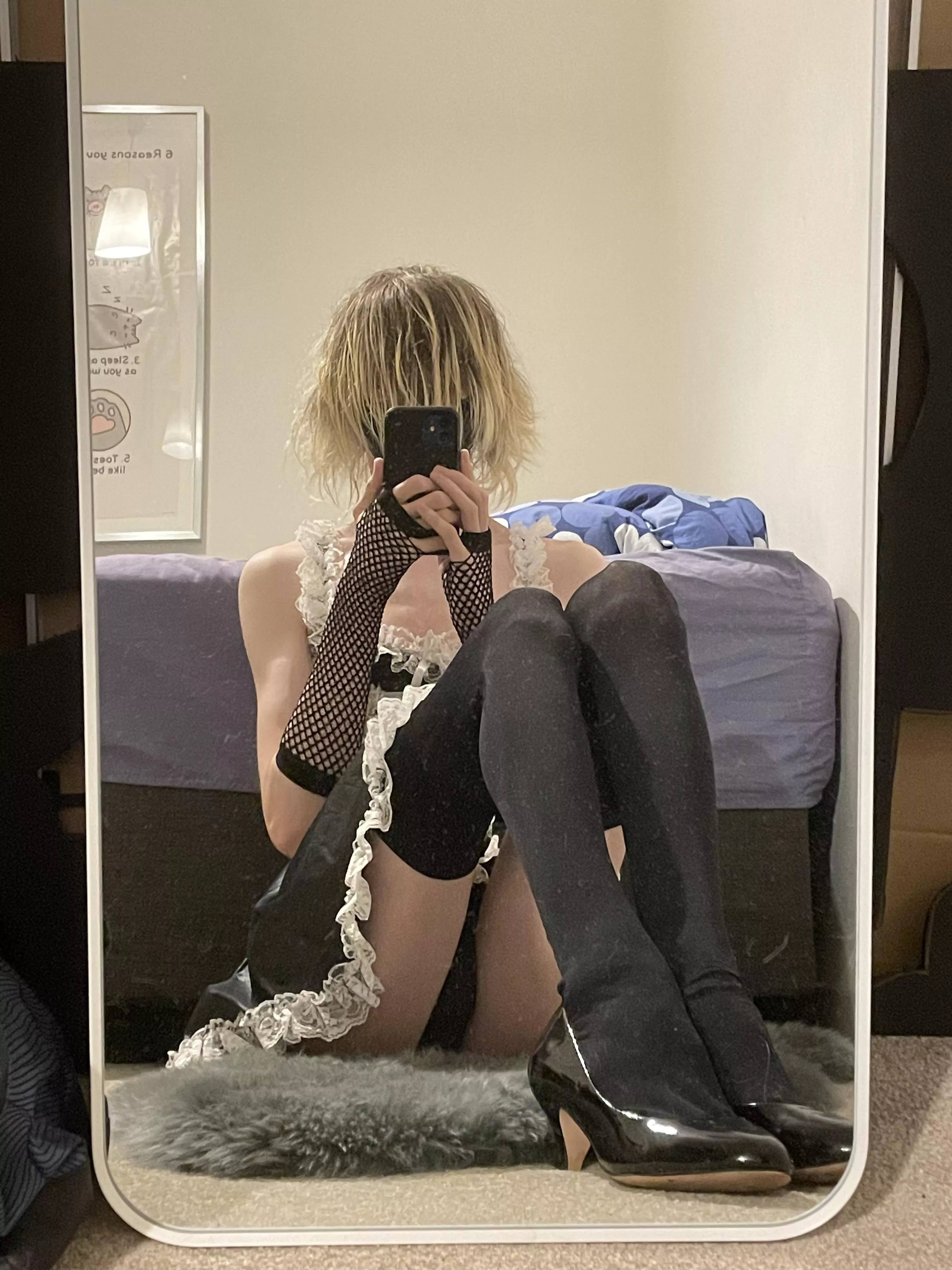 Can I pls be your maid 🥺👉👈 posted by AIushy