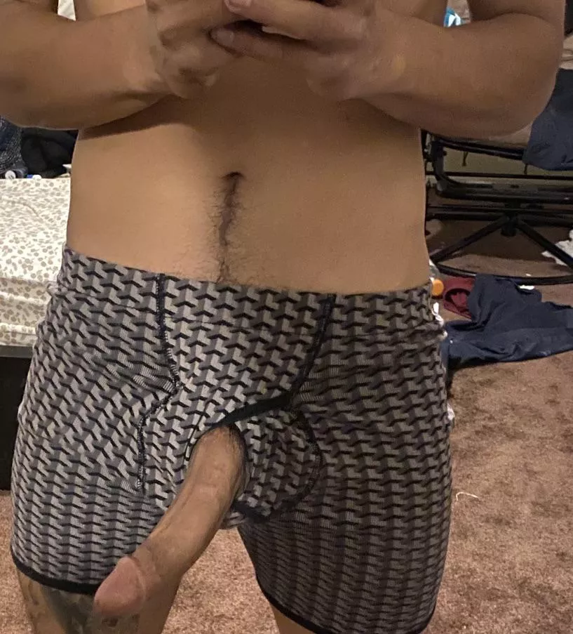 can i randomly send you nudes throughout the day ? posted by Hungboy619