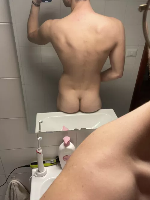 Can I sit on your face? by riccardh0t