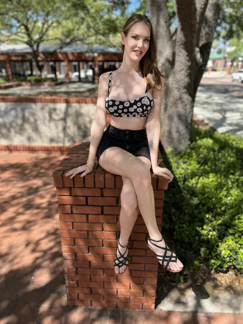 Can I sit on your face? by TsVegasValentine