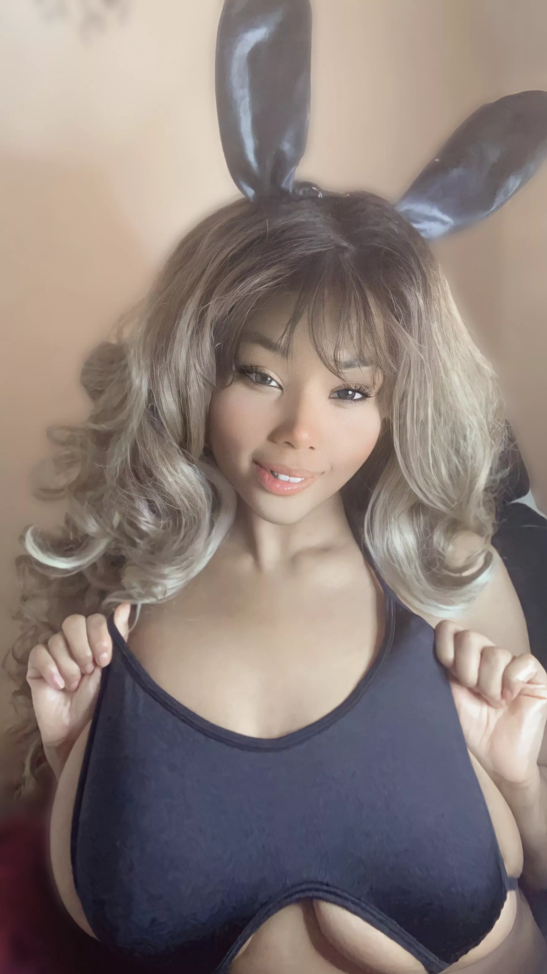 Can I suck on your carrot? posted by aimibunny