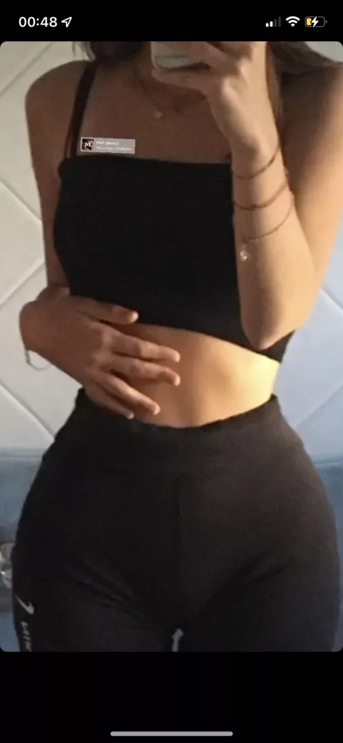 can someone cum tribute my crush please? for more pics dm me. by Lucky-Strain-2193