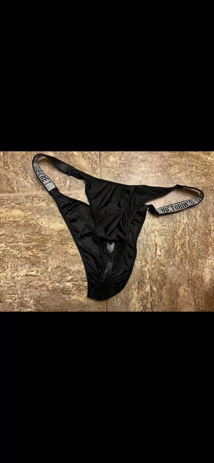 can someone joi me with pics of panties? posted by ResponsibleLet5192