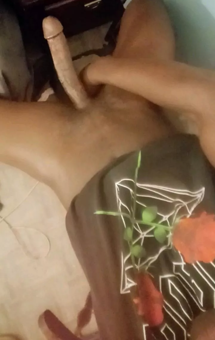 can someone make my other leg go down 😁 posted by coolkidwerty