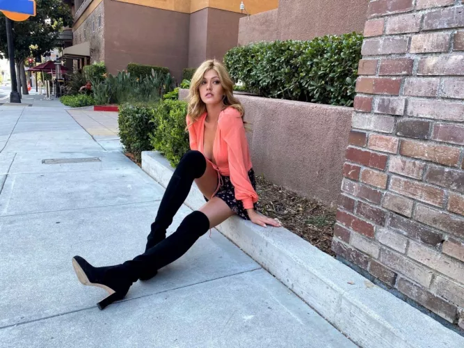 Can someone please milk my fuck for goddess Katherine McNamara by mjd931