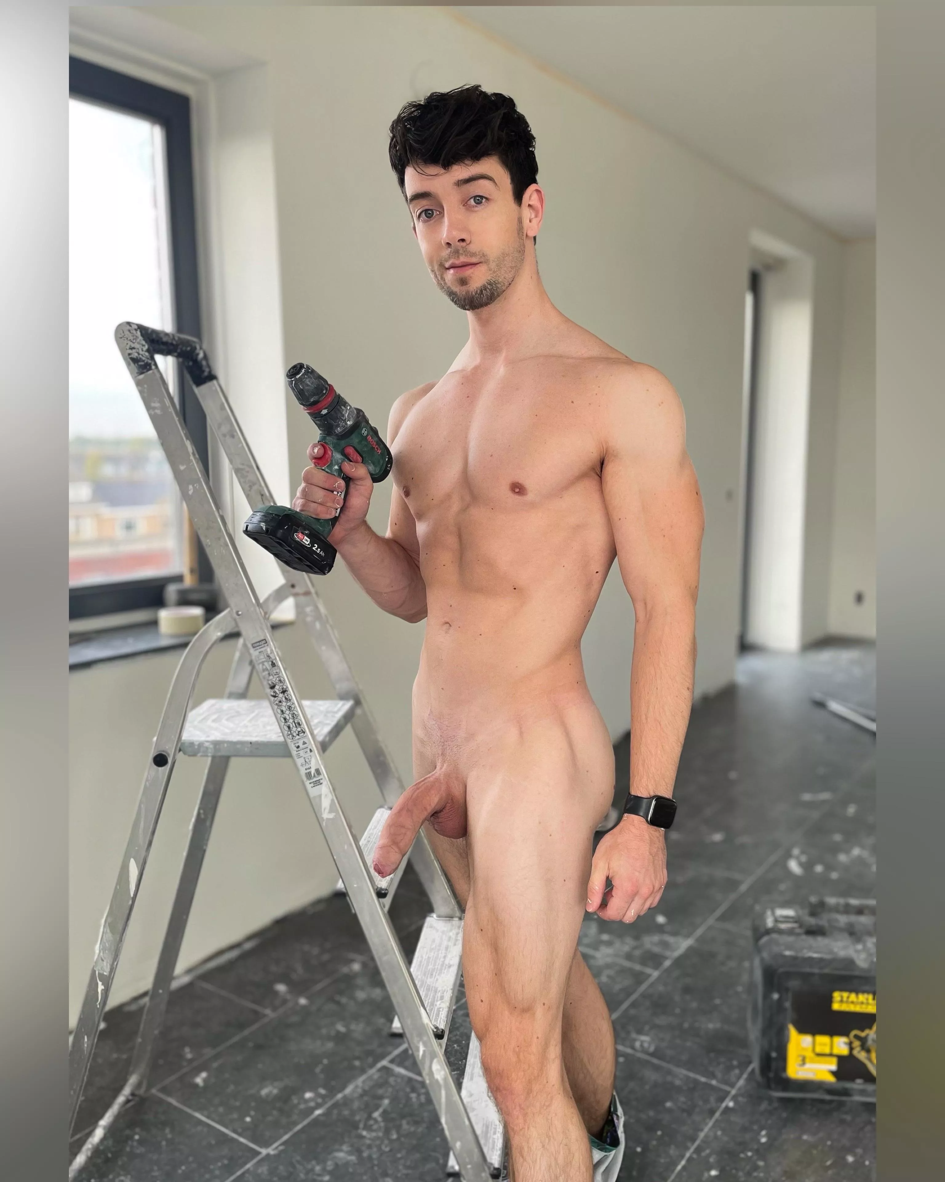 Can this Dutch Uncut Boy ‘help’around the House? posted by Brammsterr