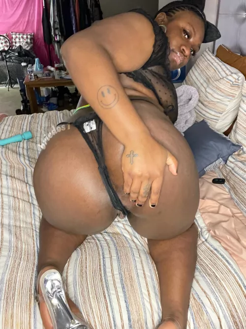 can u come to bed with me? by briedos1