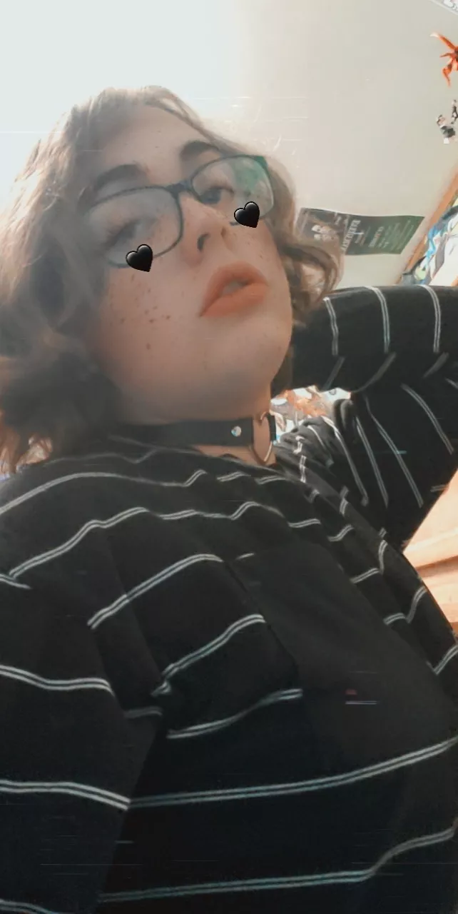 Can we cuddle ?? 🥺🥺 posted by ElijahMakesArtStuff